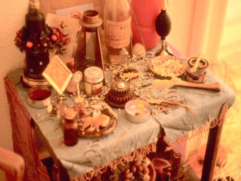 Installation, Galleri Offside, Stockholm. Dia 1990.